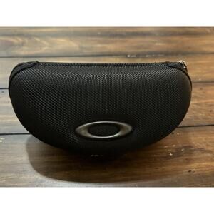 Oakley Sunglasses Case Hard Shell Oval Black Zippered CASE ONLY